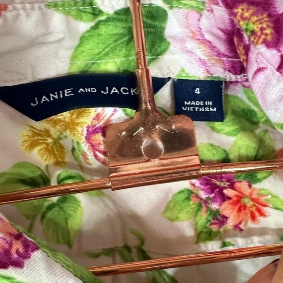 Janie and Jack purple and pink floral button down size 4 - Picture 5 of 6